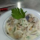 ﻿Clam chowder ﻿(클램 차우더) : 모시조개를 넣은 크림수프 이미지