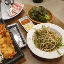 금관꽃돼지 이미지