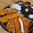 입구역맛집 <돈까스튀기는형 홍대점> 푸짐한 모둠카츠...김치나베 평일 점심 방문 후기 (동교동맛집 추천)