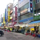 자갈치아지매 조각상 이미지