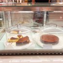 샌드타임 | 🧡 샌드커피 논탄토 타임스퀘어점 후기 | 빨간 인테리어가 인상적인 감성 카페