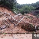 20/08/16 폭우 피해 입은 성당·신자들 - 산사태로 신자 숨지고 축사·농가 피해 불어나..곡성지역 산사태로 2명 희생 이미지