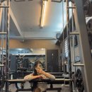 덤벨을들다 이미지