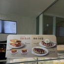 엔제리너스북카페