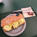 성환12길(성신초교앞) | 천안 성환 카페 커피와 디저트 맛집 일월십사일