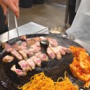 목구멍가로수길점 | [서울/신사] 신사역 구워주는 미나리 솥뚜껑 삼겹살 맛집 '목구멍 가로수길점' 후기