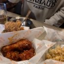 2층치킨 | 신당역 맛집 '발라닭' 반반치킨 & 2층 후기
