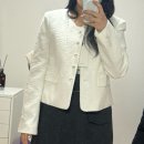 결혼식 하객룩, 첫인사 복장 추천 - 라메레이 라운드 스쿱넥 화이트 자켓