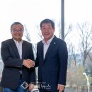 증평도서관 앞 이미지