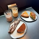 노브레드 | 삼송역 디저트 베이커리 카페 소금빵 초코바케트 케이크 맛있는 빵맛집 라이언베이커 노브레드 노라이프