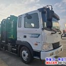 5톤음식물수거차 메가트럭 7800리터 덤프배출 중고 음식물차 매매 이미지