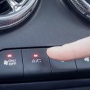 시동 끄기 5분 전 &#39;이 버튼&#39; 안 누르면... 차에서 &#39;걸레 냄새&#39; 나는 진짜 이유&#34; 이미지