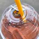 미래로602번길 | 쿠로미 생초콜릿 라떼 재출시! 스티커까지 득템💕 맛·칼로리·가격 후기 (feat. 컴포즈×산리오 콜라보)