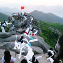 ﻿하늘이여, 이 땅에 평화와 치유를… - 현대무용가 박은하 부산대교수, 부산 금정산 고당봉서 '자연 춤' 이미지