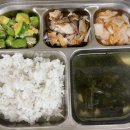 9.30(쌀밥,배추김치,미역국,고등어구이,애호박나물) 이미지