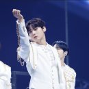 [포토]워너원 황민현, 황제의 유려한 비주얼 &#39;2021MAMA&#39; 기자명 김태윤 기자 입력 2021.12.11 22:15 이미지