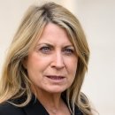 BBC 방송 사장단 사임- 트럼프 연설을 조작 편집하여 보도한 책임 이미지