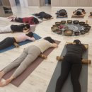 정홍숙메디월요가필라테스 | 마음이 평온해지는 대구싱잉볼 수업 다사요가&필라테스 후기