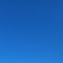 비켜~함백산, 눈길이 아름다운 것인지~ 푸른 하늘이 아름다운 것인지~ 사람이 아름다운 것인지 도통 몰겠다.웰빙에서 사진좀 찍힌 언냐들~ 이미지
