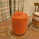 공중전화 부스 옆 | [청주카페/가경동카페] 콜온미, 크로플이 맛있는 공중전화 부스 안 이색카페