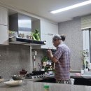 감자전 부쳐주는 다니엘 이미지