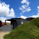 져스틴 하우스 이미지