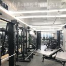 워너휘트니스 이미지