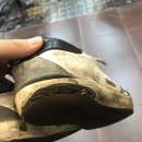 금강명품세탁 | 밑창 닳기 전에 미리미리! 운동화 밑창 비브람 보강, 왜 해야 하고 언제 해야 할까요? 전주밑창보강...