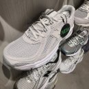 GS25 뉴호계브라운점 | 뉴발란스 740 구입후기 품절대란템 핫한운동화