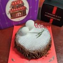 경남자동차판매(주)마산 | 투썸플레이스 마산산호점 부쉬 드 노엘과 포르쉐911 케이크 구입 후기