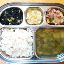 5월 21일 금요일 점심 - 수수밥,시래기된장국,잘게썬오징어볶음,김자반,배추김치 이미지