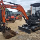 S030 | 두산 중고미니굴삭기 DX35Z 2019년식 깔끔하게 정비 완료 상태 A급! 하부트랙 신품 교체 완료