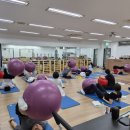 소도구 필라테스 (아침) | 국비지원 필라테스 3주차 짐볼·폼롤러·밴드! 소도구로 온몸 속근육 탈탈 털고 온 솔직 후기