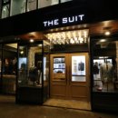 더 슈트(The SUIT) 이미지