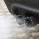 자동차와사람들 이미지