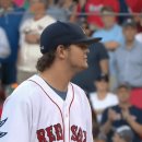 MLB 시구중 일어난 사고.gif 이미지