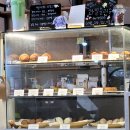 수원-2000 | [카페] 수원 고운맘씨 카페 또또스 방문 후기 💚 (다크초코마들렌 2,000원, 아이스 바닐라빈라떼 5,000원)