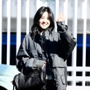 미소머금고 이미지