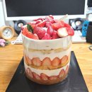 설기설기 | 성심당 딸기설기 후기 + 크리스마스 케이크 고민