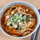 한성기업(주) | 어남선생 류수영의 삼립 하이면 얼큰포차우동 첫 시식후기... ★★... 한성기업 해물맛우동과 비슷...