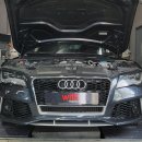 아우디 A7 3.0 V6 TFSI 엔진오일 교환 GRO 5W30 합성유 엔진오일 교환 정품 엔진오일필터 에어필터 교환하였습니다. 이미지