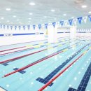 서브마린 수영장 이미지