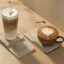 플랫화이트(flat white) 이미지