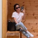 송혜교 입술 쭈욱…선글라스 속 감출 수 없는 미모 입술을 내민 채 사랑스러운 매력 이미지