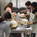 크리스마스 케익 만들기 이미지