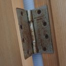 동원철물 | [부산 낙민동 동원로얄듀크아파트 화장실문 경첩 교체...덜컥거릴 땐 교체가 정답입니다 강쌤철물집수리