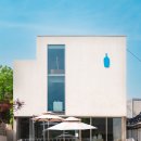 청와대목장 | [삼청동 카페] 한옥 기와 뷰가 예술인 '블루보틀 삼청' 솔직 후기 (주차/메뉴 추천)