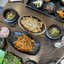 웰빙황토 우렁이 쌈밥 이미지