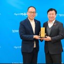여수 봉화산 "숲속힐링음악회, 8년 11회 여정 마무리" … 정기명 시장에 공로패 전달 !! 이미지