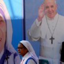 19/01/09 Pope praises Mother Teresa for World Day of the Sick - St. Teresa of Kolkata, he said, is a model of charity 이미지